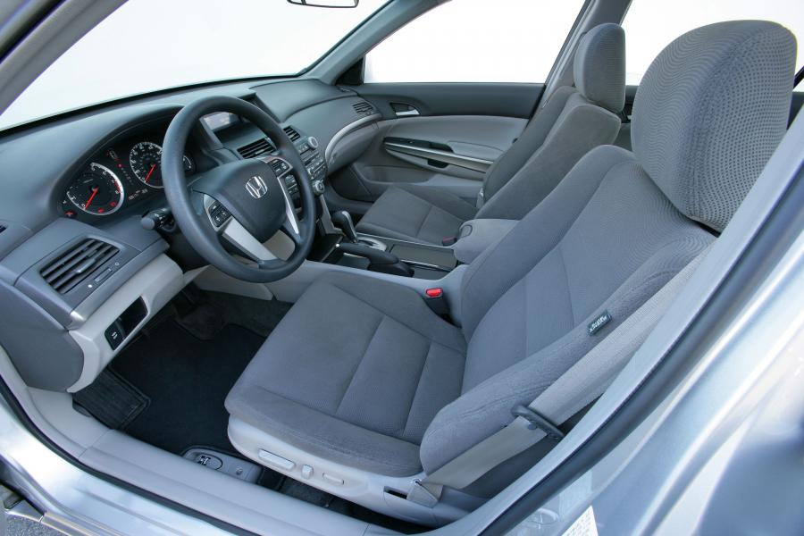  Honda Accord 2008 года  (US) (фото 15 из 47)